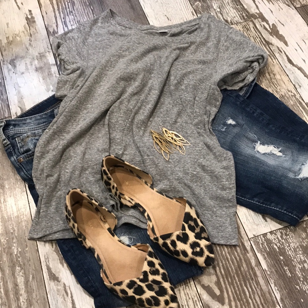 Old Navy T-Shirt